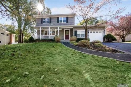 10 Sycamore Ave, South Setauket, NY 11720-3625