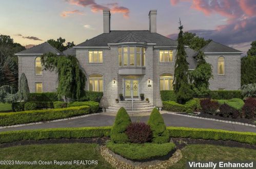 200 Walnut Dr, Morganville, NJ 07751-4655