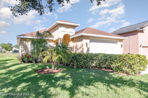 244 Breakaway Trl, Titusville, FL 32780-3267