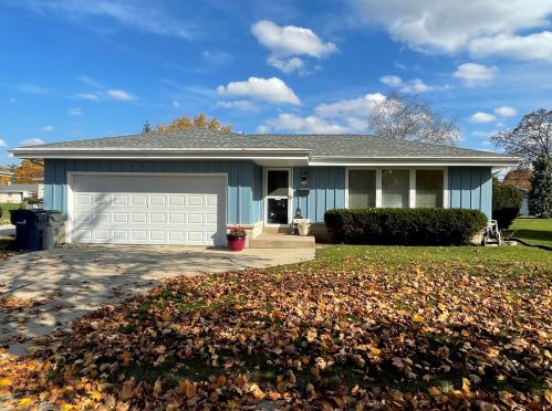 3714 67th St, Milwaukee, WI 53220-1859