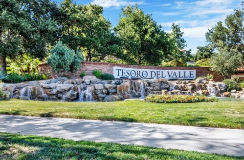 29223 Bernardo Way, Santa Clarita, CA 91354-1583