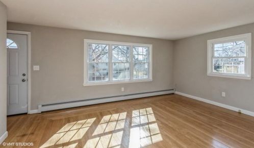 400 England St, Cumberland RI  02864-7211 exterior