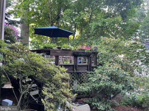 202 Ct St, Gardenville PA  exterior