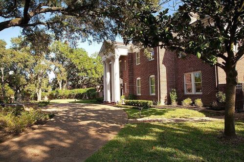 907 Morton St, Richmond TX 77469-3076 exterior