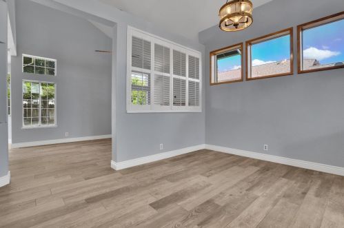 613 Tahoe St, Manteca CA  95337-6860 exterior