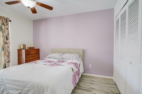 230 43rd Ter, Cape Coral FL  33904-8425 exterior