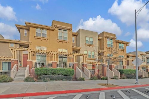 590 7th St, San Jose, CA 95112-3273