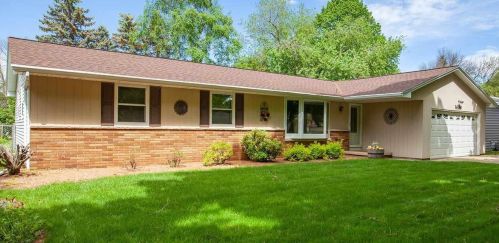 1686 Nancy Ave, Green Bay, WI 54303-3356