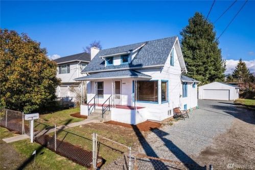 10030 6 Ave, Seattle WA  98146-3209 exterior
