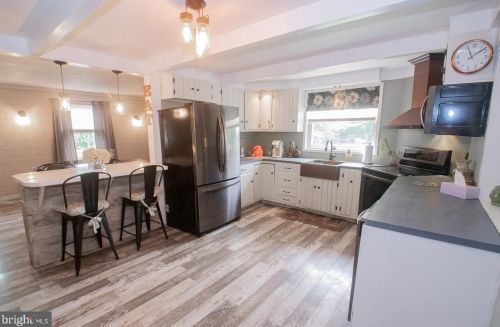 590 Borough Line Rd, Collegeville PA  19426-2804 exterior