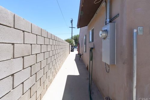 44853 5, Lancaster CA 93535-2640 exterior