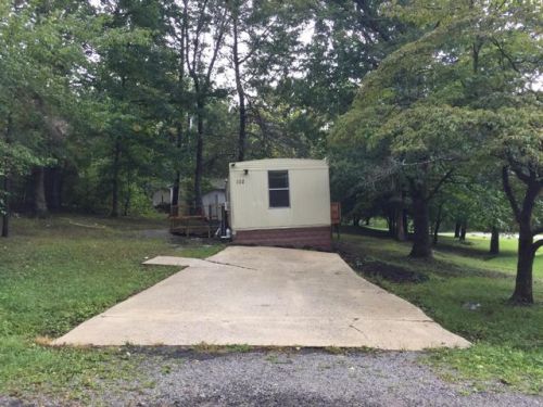 102 Avon Ln, Crossville, TN 38558-6300