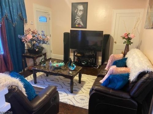14 Hudson Ave, East Orange, NJ 07018-2310