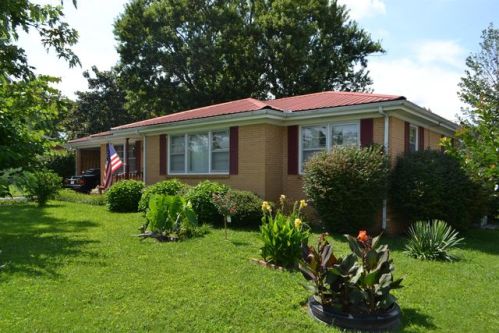 106 Hills Dr, Mc Minnville, TN 37110-1410