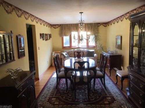 40 Jacobus Ave, Little Falls NJ  07424-2305 exterior