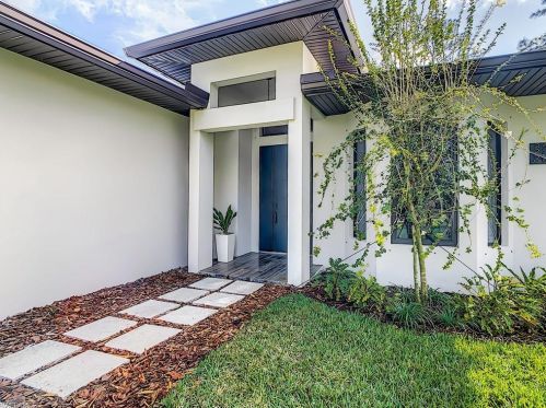 2250 Robin Dr, Naples, FL 34117-4006