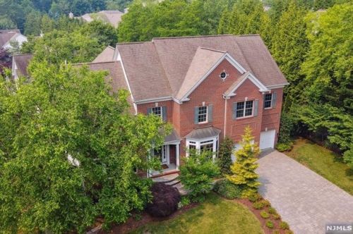 179 Underhill Rd, South Orange, NJ 07079-1330