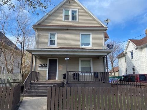 1610 62nd St, Kenosha, WI 53143-4405