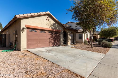 8720 Magnolia St, Tolleson, AZ 85353-6980