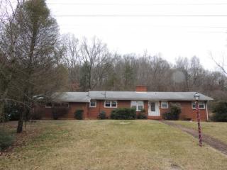 218 Ridge St, Surgoinsville, TN 37873-3136