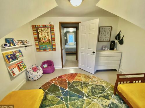 38 Douglas St, Saint Paul MN 55102-2714 exterior