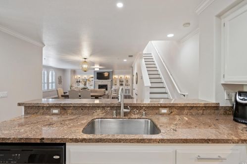 416 Emily Rose Cir, Windsor CA  95492-7732 exterior