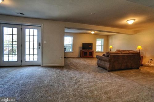 39068 Irish Corner Rd, Lovettsville VA  20180-2742 exterior