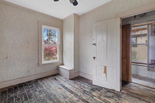 77 Vauxhall St, United States Coast Guard Ac CT  06320-5333 exterior