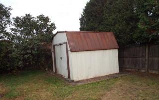 906 Rayellen Dr, Berwick, PA 18603-2422