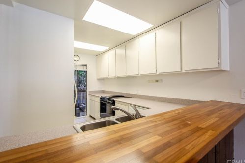 7217 Marina Pacifica Dr, Long Beach CA 90803-3809 exterior