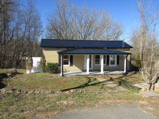 56 Fort Butler St, Unaka, NC 28906-3257