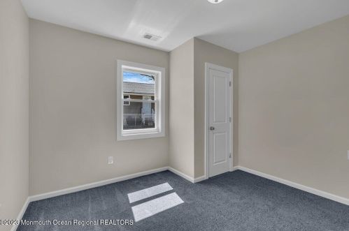 115 Springdale Ave, Tinton Falls NJ  07724-2628 exterior