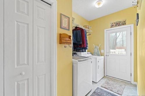 3 Killen Rd, Wallingford CT  06492-2697 exterior