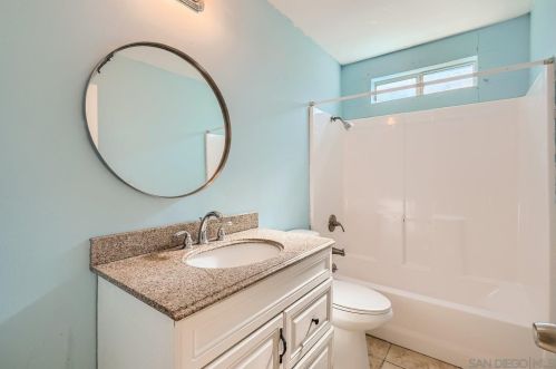 327 Taft Ave, El Cajon CA  92020-4623 exterior