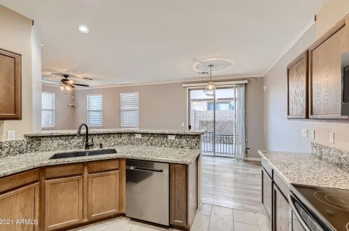 1425 81st Ln, Phoenix, AZ 85043-1124