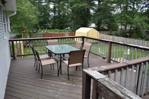 39 Essex Dr, Raymond NH  03077-2609 exterior