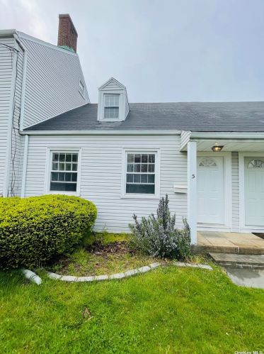 5 Lane Crest Ave, New Rochelle NY  10805-1416 exterior