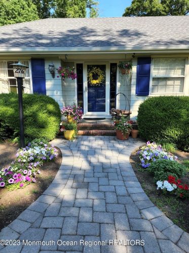276 Pelican Rd, Middletown, NJ 07748-3040