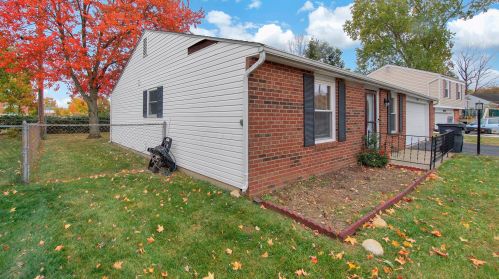 2551 Hoover Ct, Darbydale, OH 43123-2455