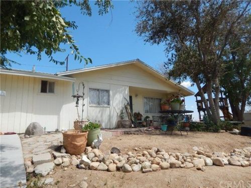 16584 Forrest Ave, Victorville, CA 92395-3519