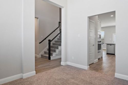 1105 Whispering Hills Dr, Midlothian TX  76063-6603 exterior