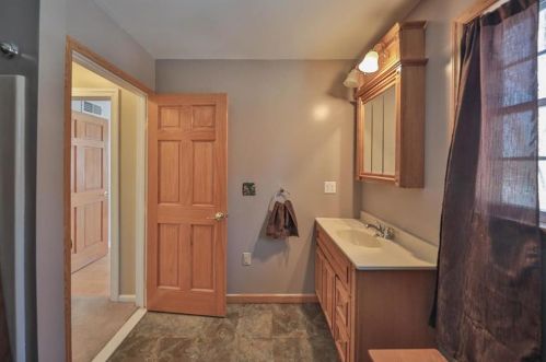 4121 Green Pond Rd, Easton PA  18045-2509 exterior