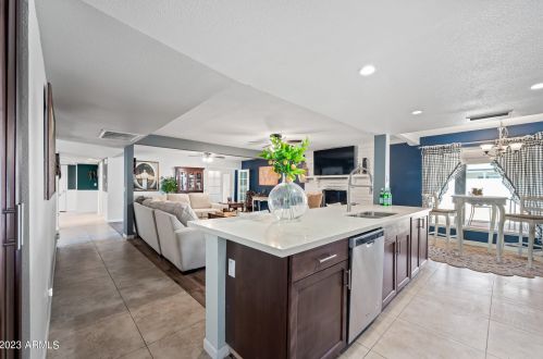 13229 8th Ave, Phoenix AZ  85029-1808 exterior