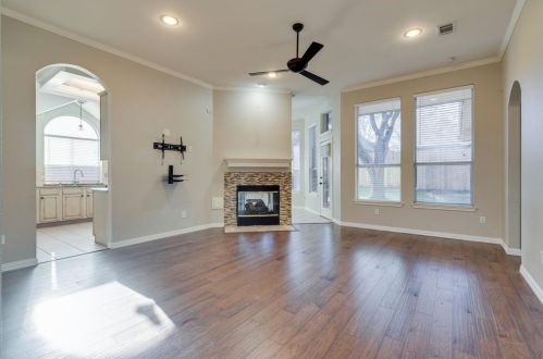 713 Sierra Ln, Lewisville TX  75028-7186 exterior