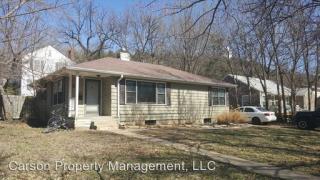 630 Bertrand St, Manhattan KS  66502-6577 exterior