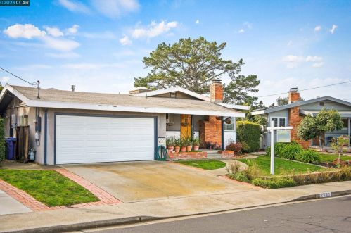 2535 Francis Dr, Pinole, CA 94564-1325