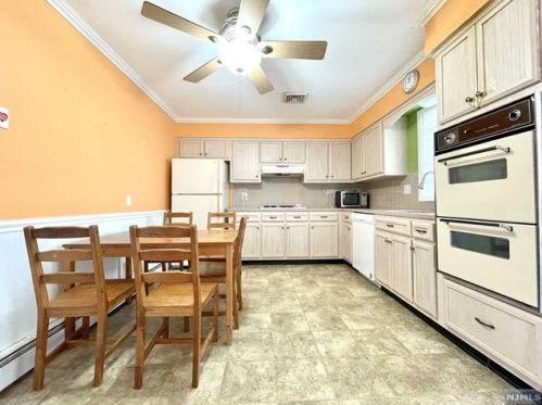 94 Maitland Pl, Outwater NJ  07026-1230 exterior