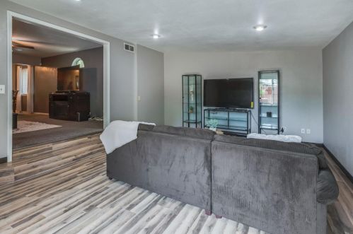 713 O St, Rio Linda CA  95673-2353 exterior