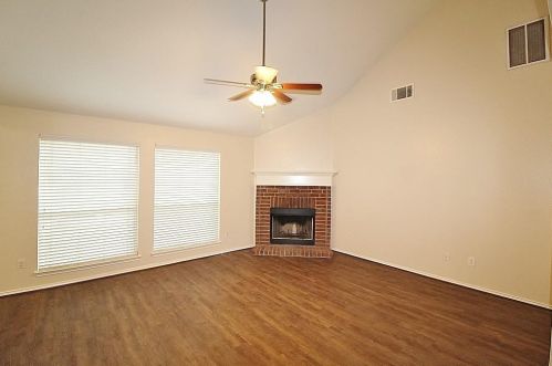 3449 Oxford St, Midlothian TX  76065-8715 exterior