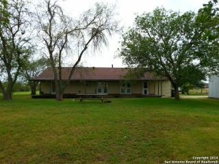 343 Wild Coyote Trl, Marion, TX 78124-3065